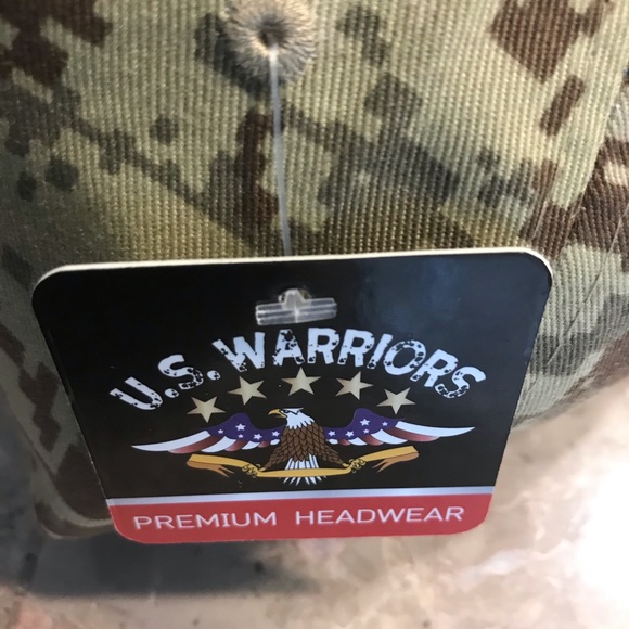 Desert Storm Veteran in Desert Camouflage Color. Never worn brand new. - Picture 6 of 7